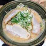 越後秘蔵麺 無尽蔵 - 新潟米糀みそチャーシュー赤