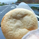 駿河ベーカリー&カフェ - 練乳メロンパン