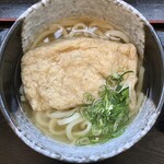 本格手打ちうどん とも作 - きつねうどん¥530