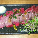Sushi Robatayaki Nihonshu Roppou - まぐろのほほ肉さしがなくて、ほほの近くの部位ですが、味は変わらないとの説明でした。790円