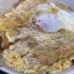 お食事処 たくみ - カツ丼600円