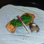 日本料理 吉祥 - サクラマスの岩のり焼きと椎茸の含め煮の山椒載せ