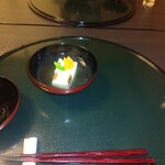 日本料理 吉祥 - 湯葉と新玉ねぎのスリ流し　柚子の花とあ、忘れました