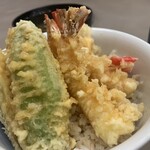 242246702 - びっくり天丼。