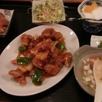 中華料理 龍江 - 酢豚定食（980円）