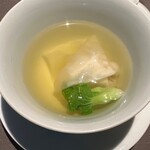 茶禅華 - 雉子スープ　ワンタン