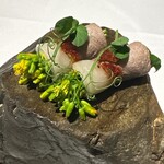 ラ・ヴァガボンド - 猪のロース肉　蕪　菜の花