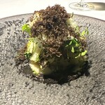 ラ・ヴァガボンド - 北海道産キンキ　ベニエ　生海苔　黒トリュフ　コンテチーズ　筍　木の子ソース