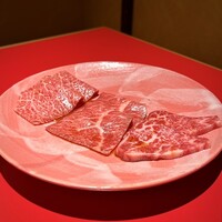 和牛とタン 焼肉 とみ 新橋本店 - 
