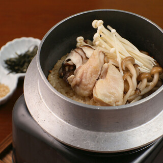 季節の食材を使った【１合炊き釜飯】