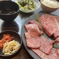 焼肉うしごろ 銀座並木通り店 - 