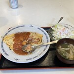 洋食やなぎ  - オムライスセット