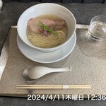 宍道湖しじみ中華蕎麦 琥珀 池袋店 - 