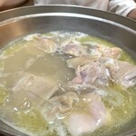 博多 表邸 - 衝撃的！水炊きのスープ！！