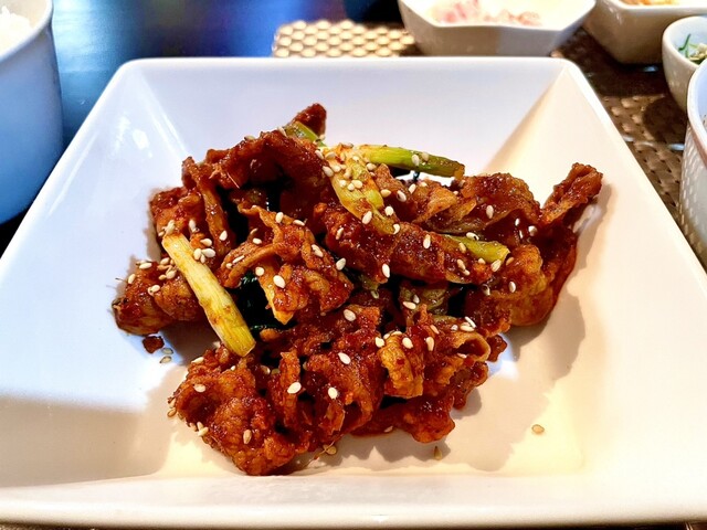 Dining Bar Hirari（ダイニングバー ヒラリ） - 勾当台公園（ダイニングバー）の写真