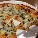 Aia Pikkora - ゴルゴンゾーラのピザ