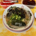 とんこつラーメン よかろうもん - 