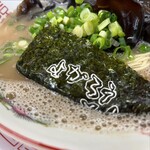 とんこつラーメン よかろうもん - 