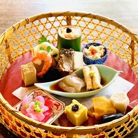 韻松亭 - 花籠膳（月）2950円