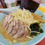 ニューラーメンショップ - 料理写真:ねぎチャーシュー中