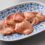 Okome To Yakiniku Niku No Yoichi - 