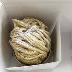 ナッシュカッツェ - 久しぶりに食べたけど840円だったけどやっぱり美味しいモンブランでした！ シェフもご機嫌で元気そうでした！ 良かった！ ここのモンブランの和栗の香りと甘さが、こってりしてるのにスーッと溶ける生クリームと、カツッと砕けるメレンゲ、最高に好き。