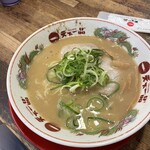 Tenka Ippin - あっさり？屋台味、細麺、ニンニク無し