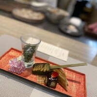 四季彩鉄板くさの - 菜の花のしらす合え　田楽　あなごの握り　全てが丁寧で優しいお味でした