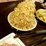 初代吉田 - モヤシ