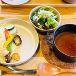 フォレスト ヴェール - 季節野菜のカレーランチ2000円