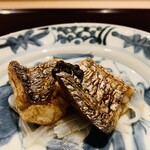 Oryouri Tsuji - ⑥【鉢肴】
      千葉産太刀魚炭火焼き