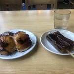 岩崎屋 - 焼きまんじゅう　味噌おでん(田楽)