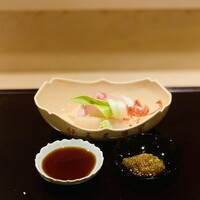 御料理 辻 - ③ 【造り】
                      能登産マハタ、明石産平貝