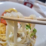 日の出製麺所 - えびすり身天うどん