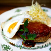 鉄板焼 りんご - ハンバーグのデミグラスソース