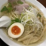 Ramen Gyozakuraou - 塩メンマ