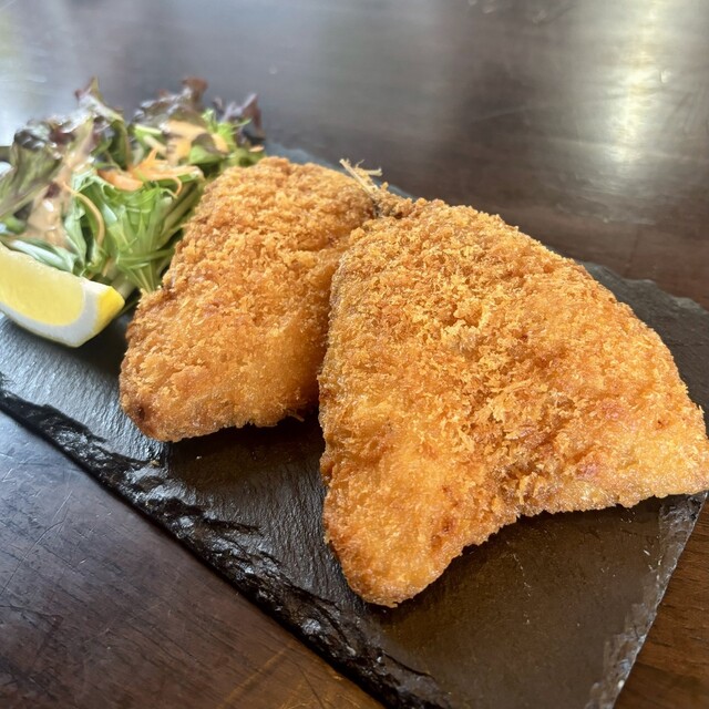 江の島どん★4 江の島どん☆4 WATATSUMI - Enoshima/Kaisen-don (Seafood bowl