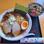 らーめんのもり - 料理写真: