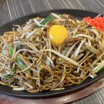 日田焼きそば専門店 たぬき - 月見焼きそば