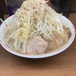 ラーメン二郎 - ヤサイ、ニンニク、アブラで注文