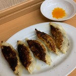 242310928 - 手づくりギョーザ  270円