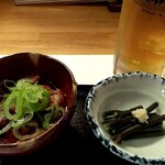 初よし - 生ビールとお通し