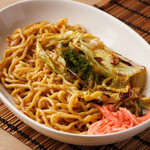 Yakisoba (stir-fried noodles) your favorite sauce