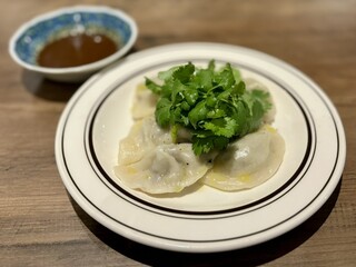 Bitamia - 羊肉水餃子黒酢醤油麹添え