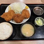 とんかつ有馬 - 日替定食
            ロースのひとくちカツと、ヒレカツと、メンチカツの3品盛