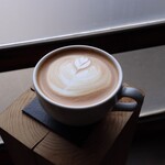 ROJI COFFEE&BOOKS - ドリンク写真:カフェラテ