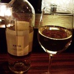 Wine bar&Dinnig La vie - シチリア産の白ワイン