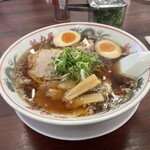 ラーメン魁力屋 - 味玉ラーメン大盛 背脂少