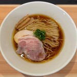 醤油らぁ麺 鹿野 - 料理写真:地鶏と鴨の醤油らぁ麺