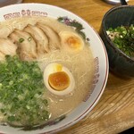 Nagahama Ramen Hakata Ya - 